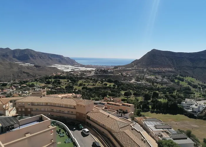 Sybarix Apartment: Precioso Apartamento Con Vistas Al Golf Y El Mar