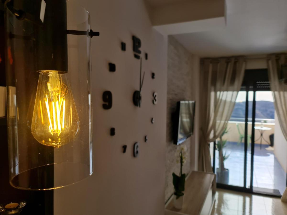Sybarix Apartment: Precioso Con Vistas Al Golf Y El Mar Apartment