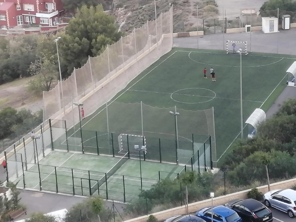Sybarix Apartment: Precioso Con Vistas Al Golf Y El Mar * La Envia